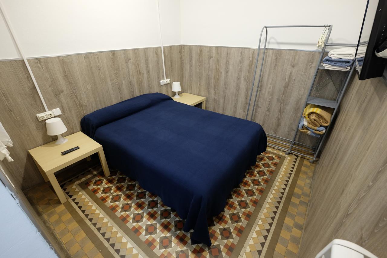 Lenin Hostel Barcelona Eksteriør billede