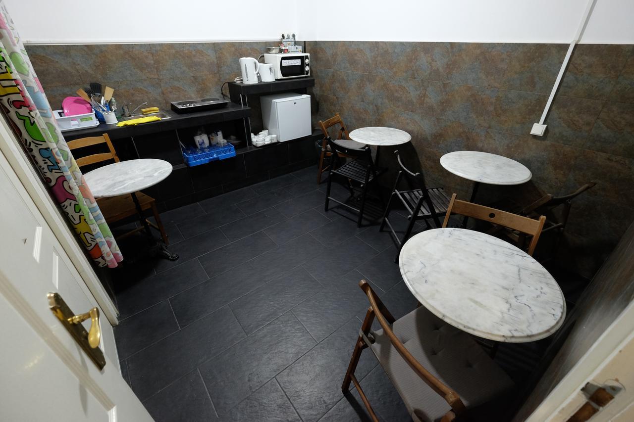 Lenin Hostel Barcelona Eksteriør billede