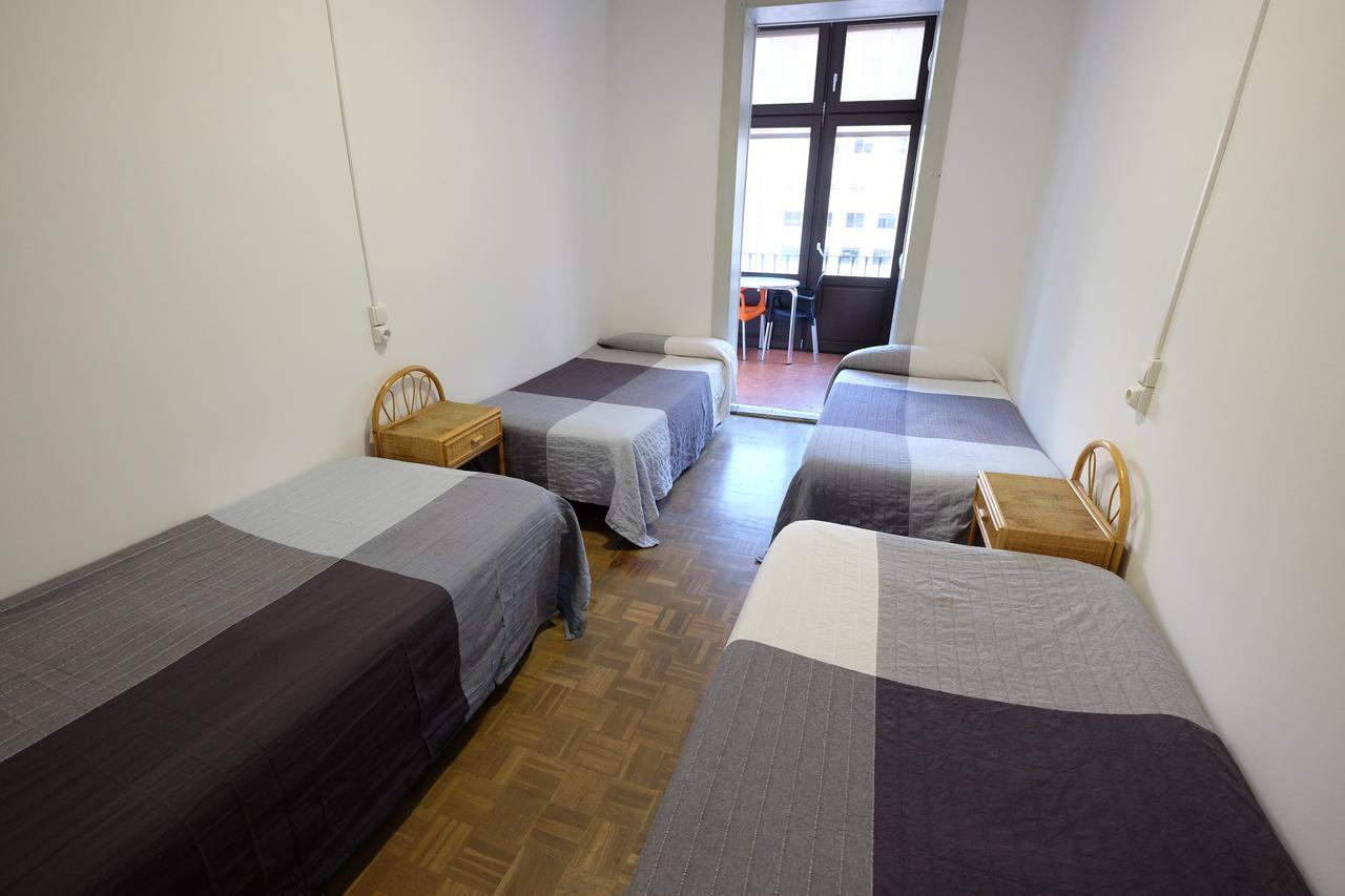 Lenin Hostel Barcelona Eksteriør billede