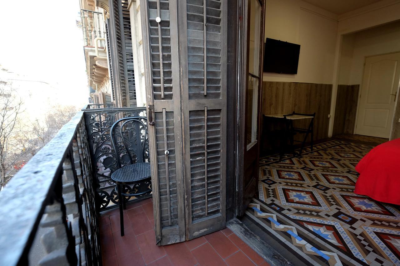 Lenin Hostel Barcelona Eksteriør billede