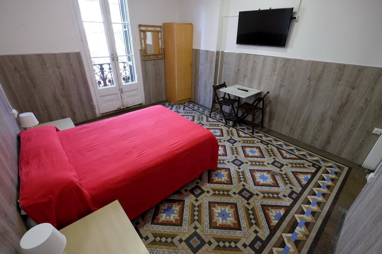 Lenin Hostel Barcelona Eksteriør billede