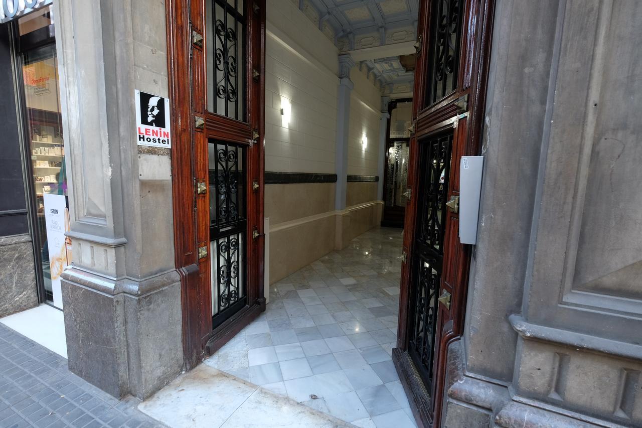 Lenin Hostel Barcelona Eksteriør billede