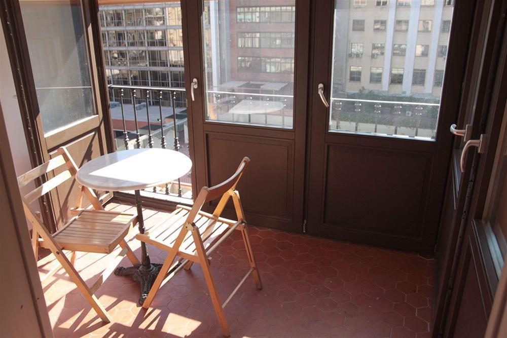 Lenin Hostel Barcelona Eksteriør billede
